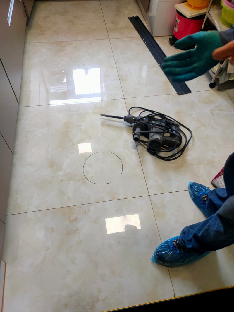 阳台漏水维修：一场关于家的安全与温馨保卫战